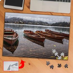 P099 Denizdeki Tahta Sandallar 240 Parça Puzzle Yapboz Tablo