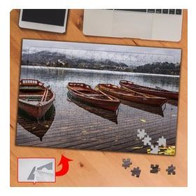 P099 Denizdeki Tahta Sandallar 240 Parça Puzzle Yapboz Tablo