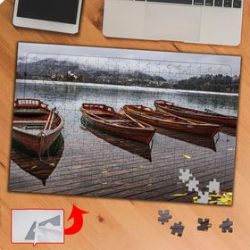 P099 Denizdeki Tahta Sandallar 240 Parça Puzzle Yapboz Tablo
