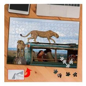 P119 Arabanın Üstünde Çita Hayvan 240 Parça Puzzle Yapboz Tablo