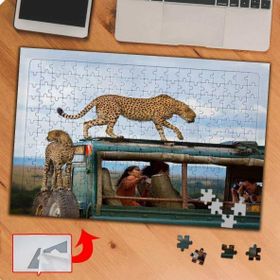 P119 Arabanın Üstünde Çita Hayvan 240 Parça Puzzle Yapboz Tablo