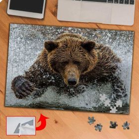 P124 Gölde Koşan Yabani Ayı 240 Parça Puzzle Yapboz Tablo
