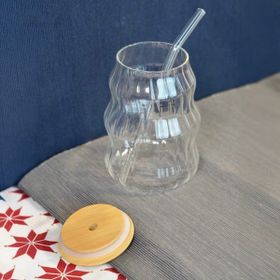 Paçi 450 ml Açık Kahverengi Şeffaf Bambu Kapaklı Pipetli Çizgili Bardak