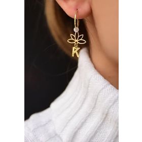 Papatya Silver 925 Ayar Gold Kaplama İncili Harf Lotus Halka Kadın Gümüş Küpe