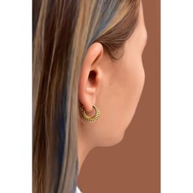 Papatya Silver 925 Ayar Gold Kaplama Tasarım Dövme Desenli Halka Gümüş Küpe