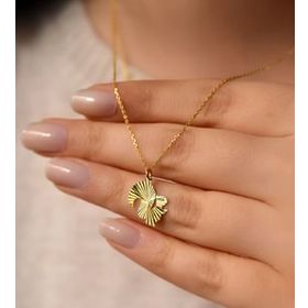 Papatya Silver 925 Ayar Gümüş Altın Kaplama Kristal Kesim Sincap Kadın Kolye