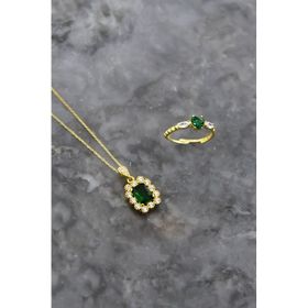 Papatya Silver 925 Ayar Gümüş Gold Kaplama Yeşim Renkli Taş Tepelikli Kare Tasarım Kolye ve Kalp Yüzük Set