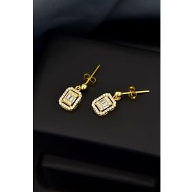Papatya Silver 925 Ayar Gümüş Gold Kaplama Zirkon Kare Baget Taşlı Çivili Küpe