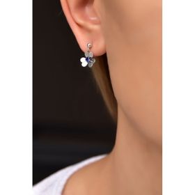 Papatya Silver 925 Ayar Gümüş Rodyum Kaplama Hediyeli Lacivert Taşlı Frezya Çiçeği Küpe