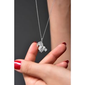 Papatya Silver 925 Ayar Gümüş Rodyum Kaplama Kristal Kesim Fındık Kurdu Sincap Kolye