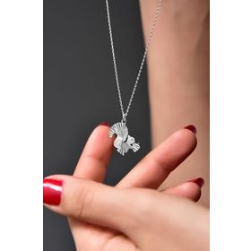 Papatya Silver 925 Ayar Gümüş Rodyum Kaplama Kristal Kesim Fındık Kurdu Sincap Kolye