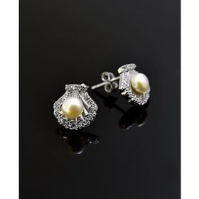 Papatya Silver 925 Ayar Gümüş Rodyum Kaplama Taşlı Çivili İnci Küpe