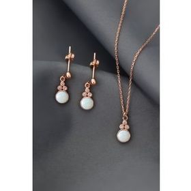 Papatya Silver 925 Ayar Gümüş Rose Kaplama Beyaz Opal Yuvarlak Kolye ve Çift Çivili Küpe Set