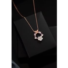 Papatya Silver 925 Ayar Gümüş Rose Kaplama Tasarım Kelebekli Sedef Manolya Çiçeği Kolye