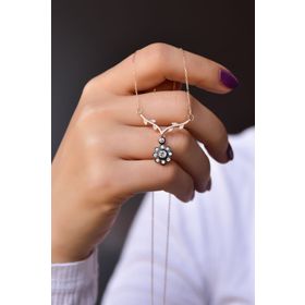 Papatya Silver 925 Ayar Gümüş Rose Kaplama Tasarım Sarmaşık Dallı Elmas Montür Çiçek Kolye