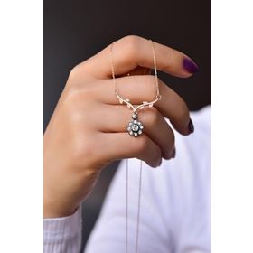 Papatya Silver 925 Ayar Gümüş Rose Kaplama Tasarım Sarmaşık Dallı Elmas Montür Çiçek Kolye