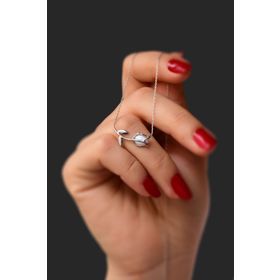 Papatya Silver 925 Ayar Rodyum Kaplama Beyaz Opal Taşlı Lale Gümüş Kolye