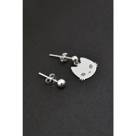 Papatya Silver 925 Ayar Rodyum Kaplama Kedi Model Çivili Top Kadın Gümüş Küpe