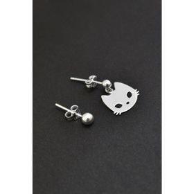 Papatya Silver 925 Ayar Rodyum Kaplama Kedi Model Çivili Top Kadın Gümüş Küpe