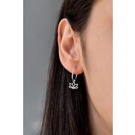 Papatya Silver 925 Ayar Rodyum Kaplama Lotus Figürlü Halka Gümüş Küpe