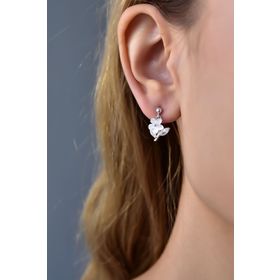 Papatya Silver 925 Ayar Rodyum Kaplama Manolya Çiçeği Çivili Gümüş Küpe