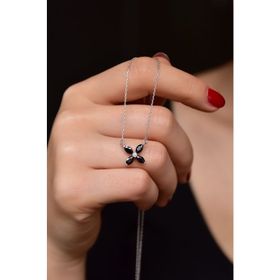 Papatya Silver 925 Ayar Rodyum Kaplama Siyah Zirkon Taşlı Plumeria Kadın Gümüş Kolye