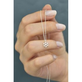 Papatya Silver 925 Ayar Rodyum Kaplama Zirkon Taşlı Kar Tanesi Kadın Gümüş Kolye