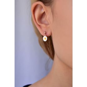 Papatya Silver 925 Ayar Rose Kaplama Küçük Mineli Papatya Çivili Gümüş Küpe