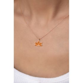 Papatya Silver 925 Ayar Rose Kaplama Parlayan Rüya Serisi Tasarım Ebruli Turuncu Cam Boyalı Lotus Kadın Gümüş Kolye