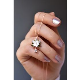 Papatya Silver 925 Ayar Rose Kaplama Tasarım Yeşil Taşlı Sedef Manolya Çiçeği Damla Gümüş Kolye