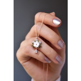Papatya Silver 925 Ayar Rose Kaplama Tasarım Yeşil Taşlı Sedef Manolya Çiçeği Damla Gümüş Kolye