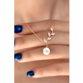 Papatya Silver 925 Ayar Rose Kaplama Taşlı Manolya Çiçeği Kadın Gümüş Kolye