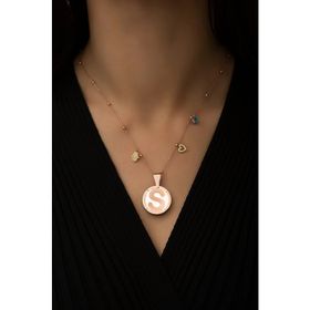 Papatya Silver 925 Ayar Rose Kaplama Top Zincirli Tasarım Şans Parçalı Beyaz Zeminli S Harf Kadın Gümüş Kolye