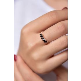 Papatya Silver 925 Ayar Siyah Baget Taşlı Çıtır Gümüş Yüzük
