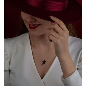 Papatya Silver 925 Ayar Siyah Taşlı Rose Altın Kaplama Yıldız Gümüş Kolye