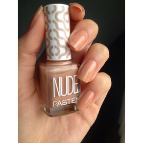 Pastel Nude 754 Naked Oje