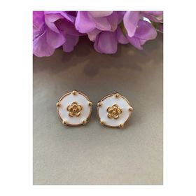 Pelin Aksesuar Beyaz İçi Gold Çiçekli Vintage Küpe