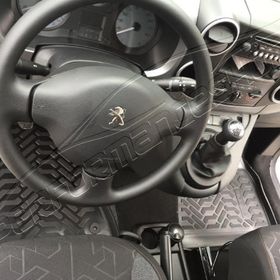 Peugeot 2008 Siyah Havuzlu Paspas