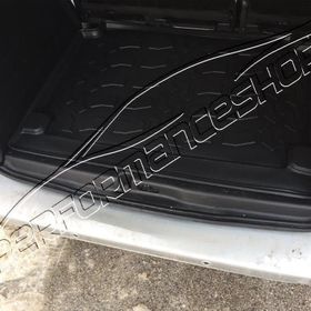 Peugeot 208 Siyah Havuzlu Paspas