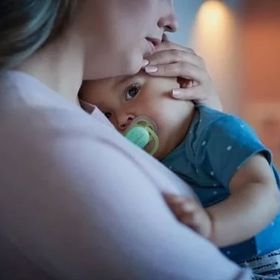 Philips 0-6 Ay Kız Avent Ultra Air Night Karanlıkta Parlar Gece Emziği