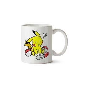 Picachu İçiyor Baskılı Kupa