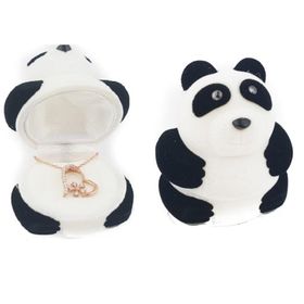 Pigado 925 Ayar Gümüş Kadife Panda Kutusunda Kalpli Kar Tanesi Kadın Kolye
