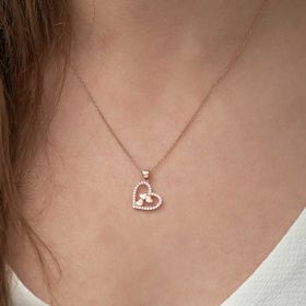 Pigado 925 Ayar Gümüş Kalbin İçinde Üç Kalp Kadın Gümüş Kolye