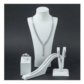 Pigado 925 Ayar Gümüş Zirkon Taşlı Kalp Model Set