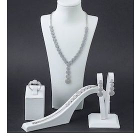 Pigado 925 Ayar Gümüş Zirkon Taşlı Yuvarlak Model Set