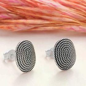 Pilelistore Gümüş Oval Çivili Kadın Küpe