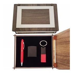 Pilelistore Özel Ahşap Kutulu Kırmızı Kalem Anahtarlık ve Çakmak Set