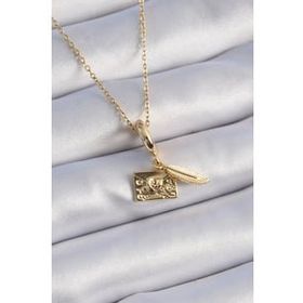 pilelistore TJ-BKO9314 316L Çelik Gold Renk Kalp Detay Mektup Figür Charm Model Kadın Kolye