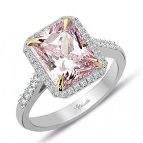 Pırlanta ve Pembe Topaz Baget Kesim Tektaş Yüzük