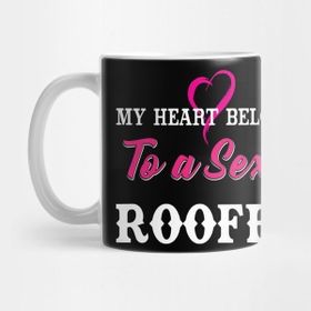 Pixxa My Heart Belongs To A Sexy Roofer - Roofer Wife Gift Kupa Bardak